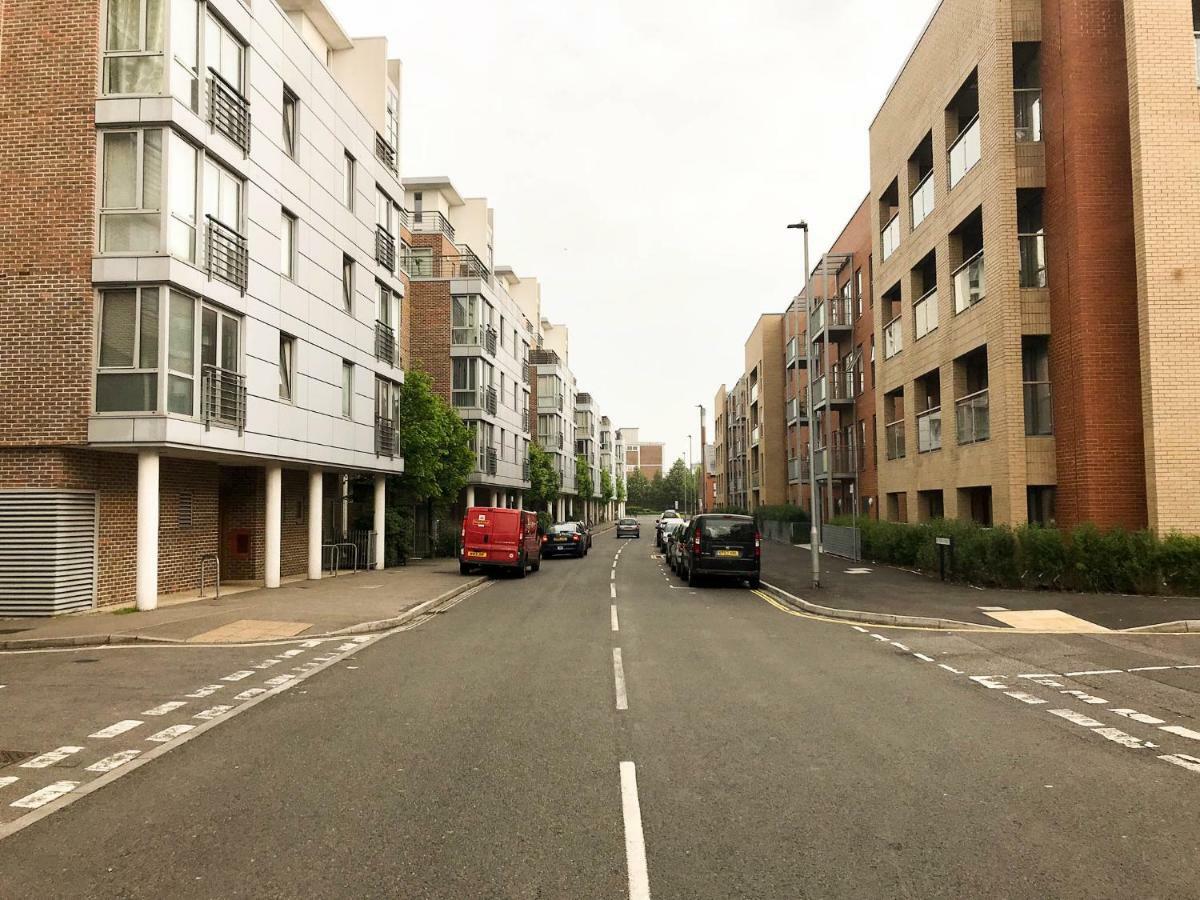 City Centre Apartment Portsmouth Extérieur photo